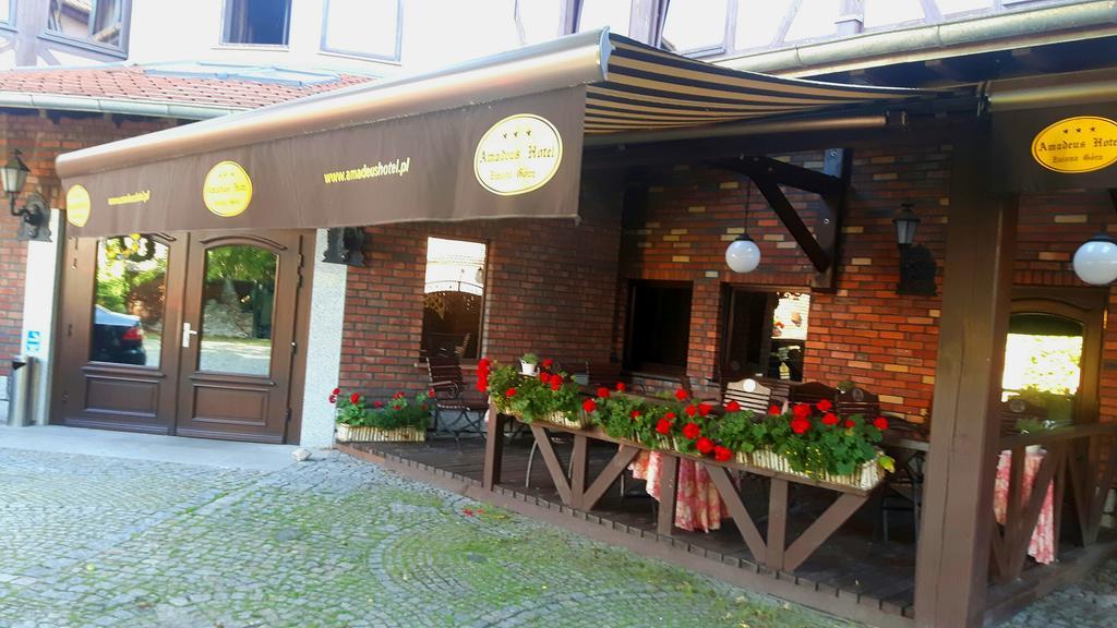 Amadeus Hotel Zielona Gora Eksteriør billede